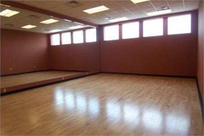 Building Photo - 509 Broadberry Ave