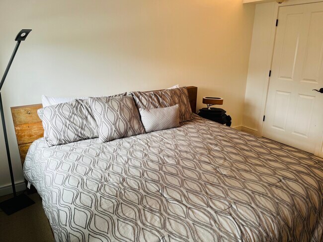 Building Photo - 37 Hiawassee St