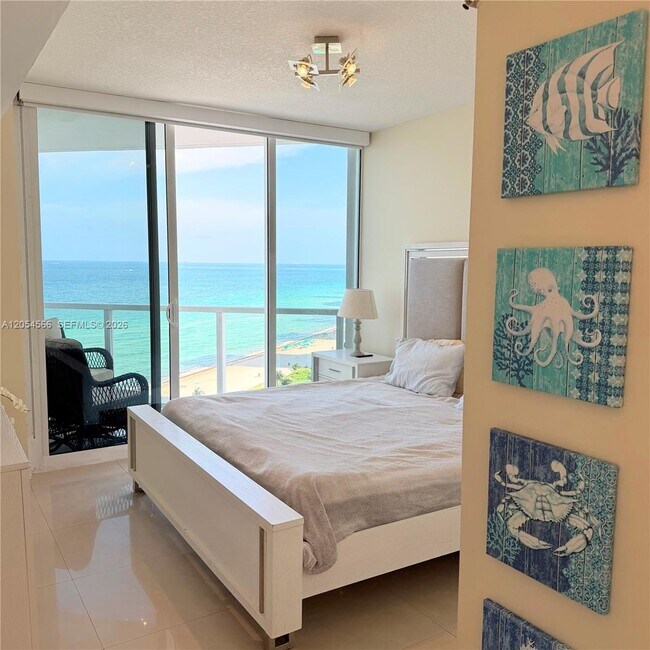 Building Photo - 16699 Collins Ave