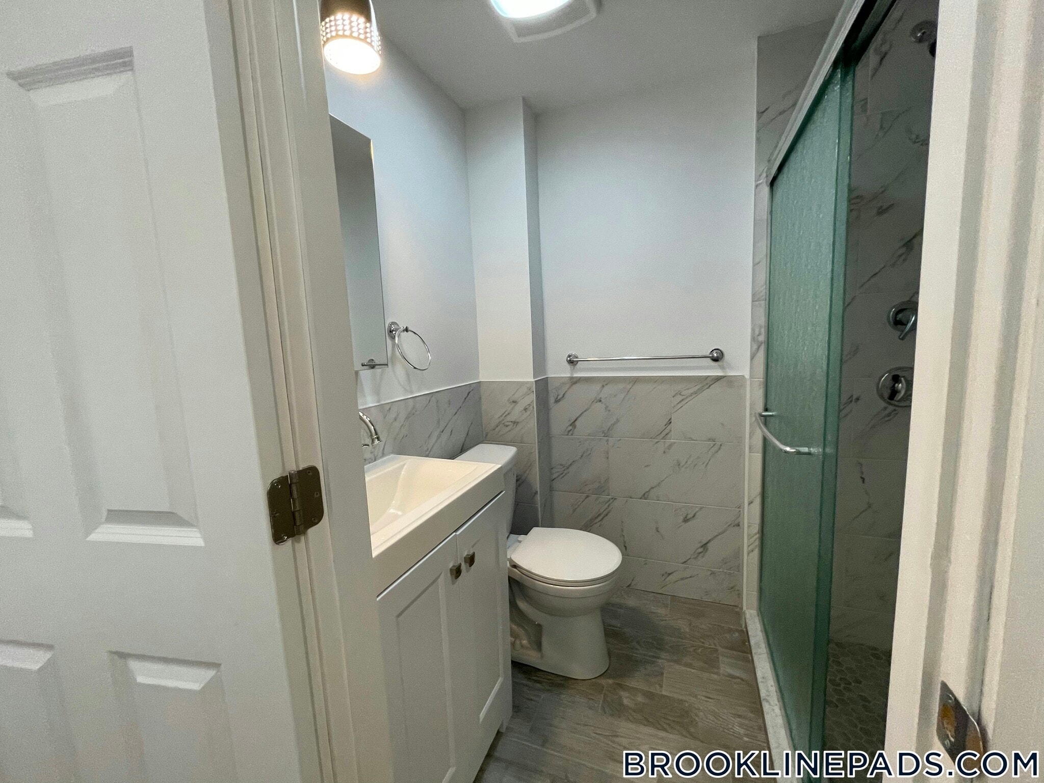 Building Photo - 79 Brook St