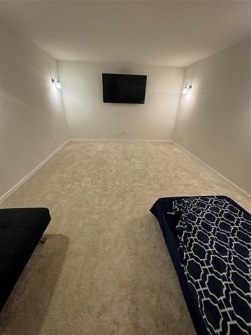 Building Photo - 231 Hadley Ln