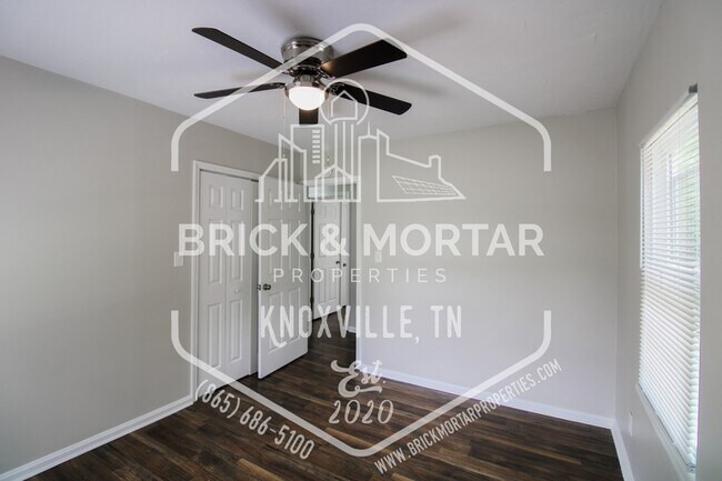 Building Photo - 907 Cherokee St