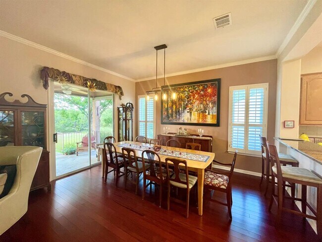 Building Photo - 107 Yaupon Ln