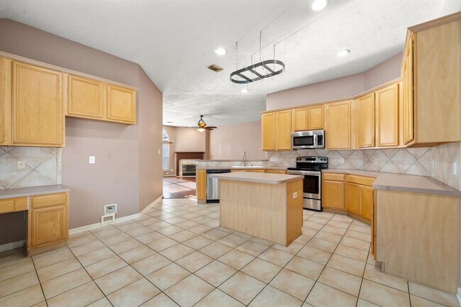 Building Photo - 7803 Blue Stream Ct