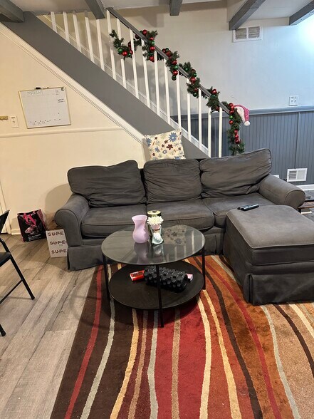 Building Photo - 510 S Juniper St