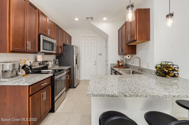 Building Photo - 1470 Isabella Dr
