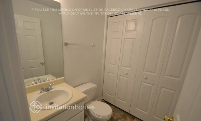 Building Photo - 1059 Shadow Lake Dr