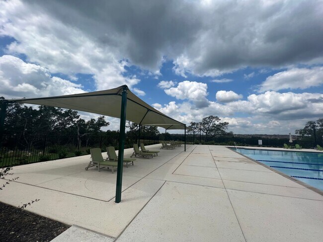 Building Photo - Beautiful 3036 SF Home - 5 Bed/3 Bath + Media Room and Game Room! - Hidden Trails, Bulverde