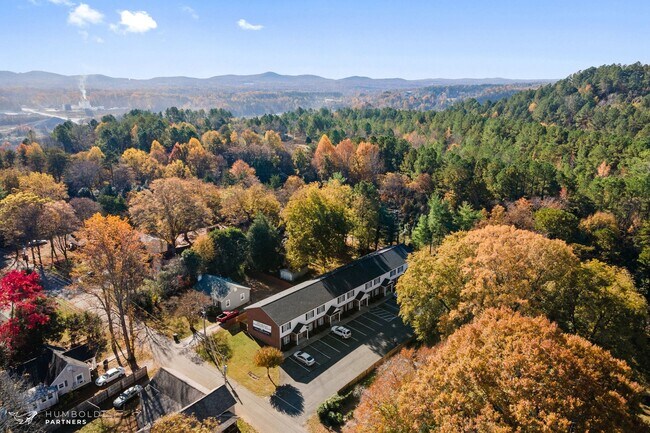 Building Photo - Townhomes at Humboldt Mills