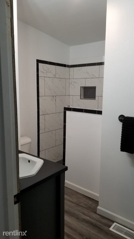 Building Photo - 3 br, 2 bath House - 16004 Motor Pl