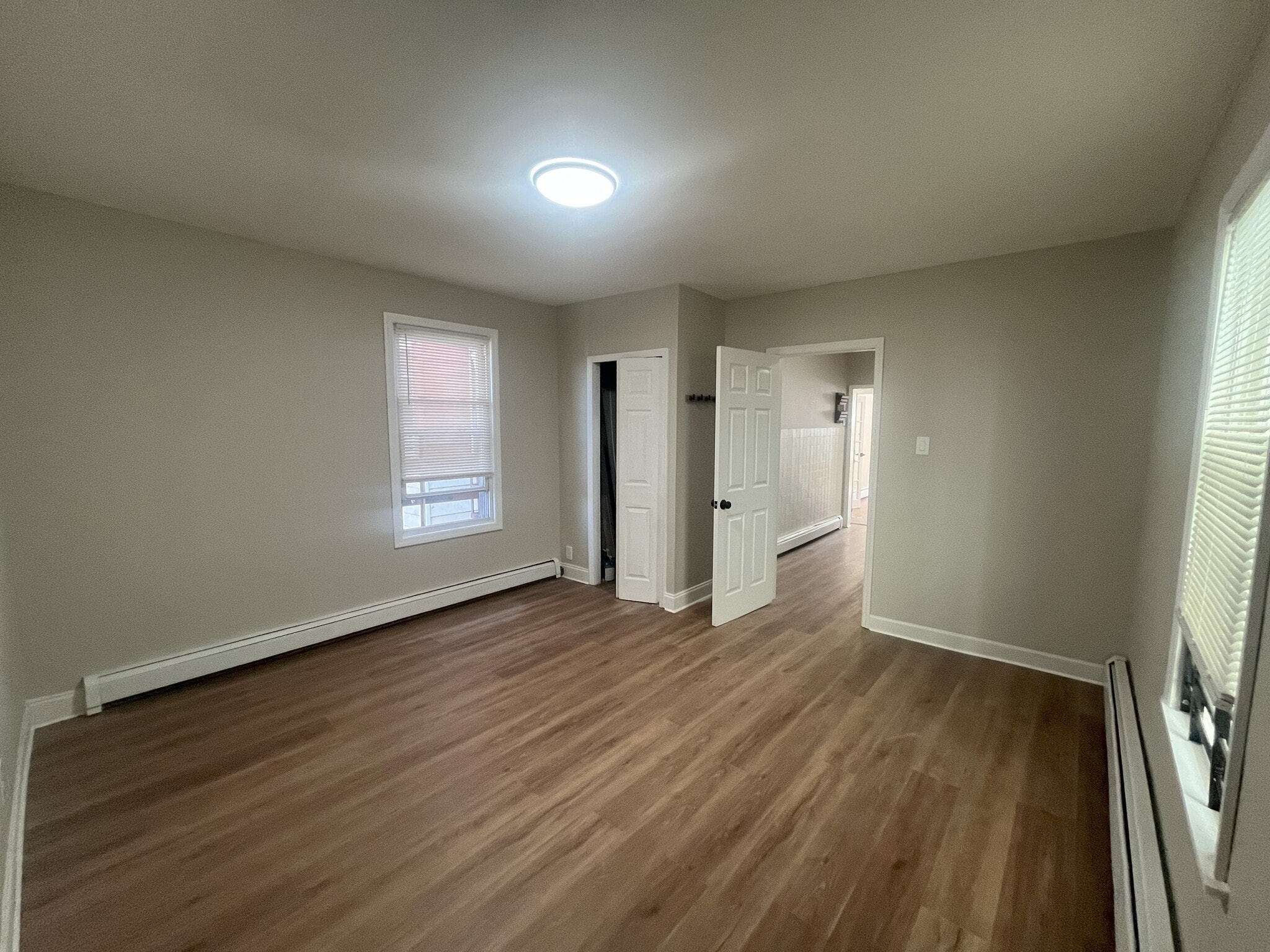 Building Photo - 21 Elliott St