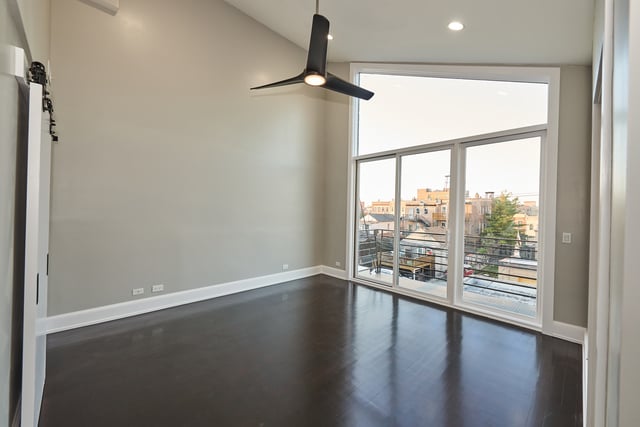 Building Photo - 1360 W Hubbard St