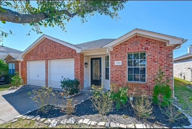 Building Photo - 21415 Somerset Park Ln