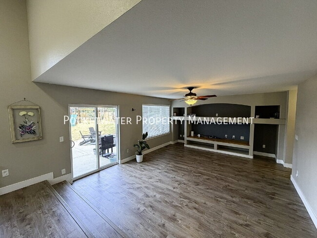 Building Photo - 2127 Mountain Iris Dr