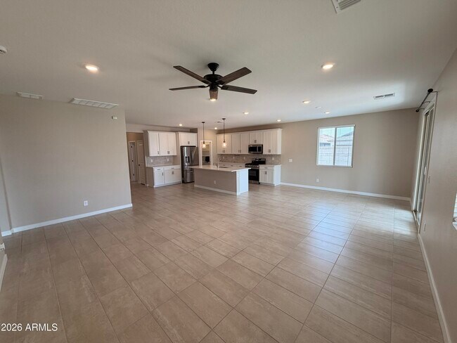 Building Photo - 3463 S 175th Dr