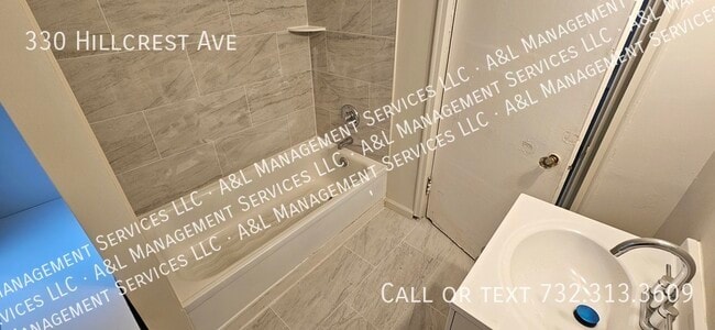 Building Photo - 330 Hillcrest Ave