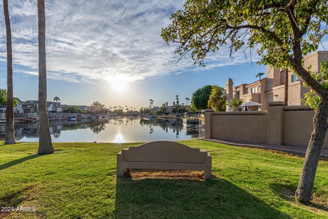Building Photo - 1413 W Coral Reef Dr