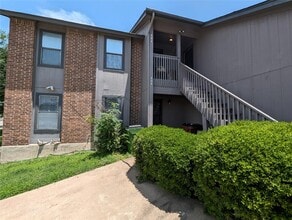 Building Photo - 400 Rawhide Loop