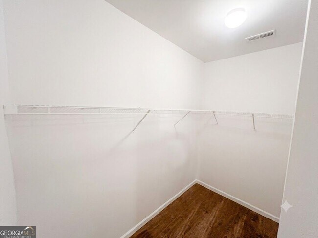 Building Photo - 1086 Blind Brook Cir