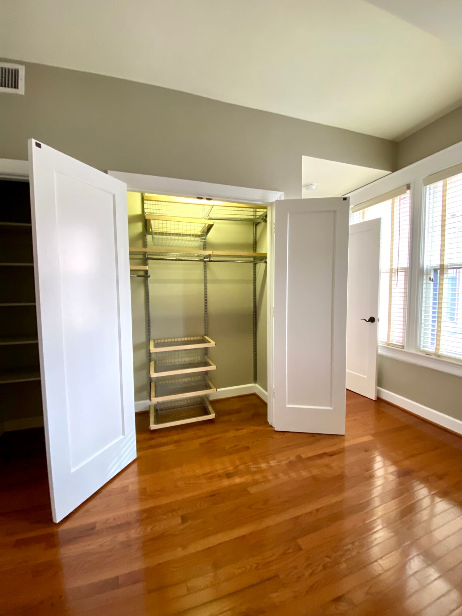 Building Photo - 2902 Porter St NW