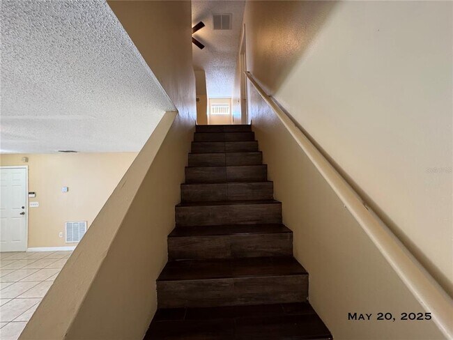 Building Photo - 5083 Luna Negra Dr