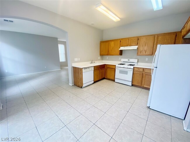 Building Photo - 2512 Birds Nest Cactus Ct