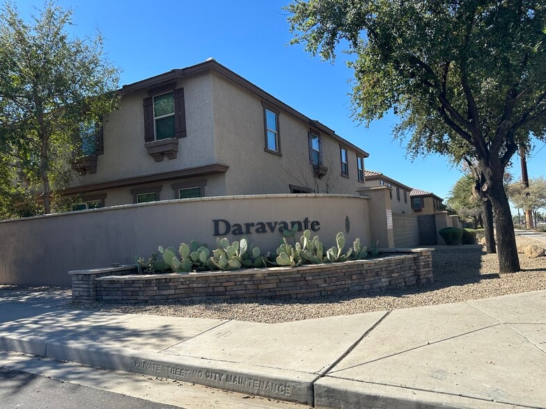 Primary Photo - 8111 W Lynwood St