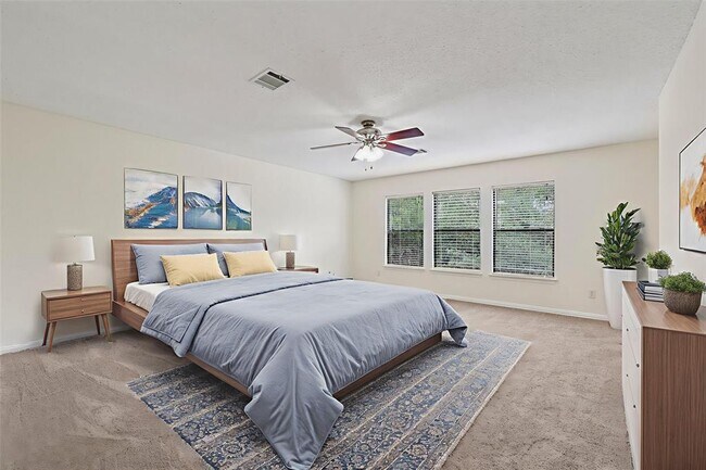 Building Photo - 2703 Vinson Ct