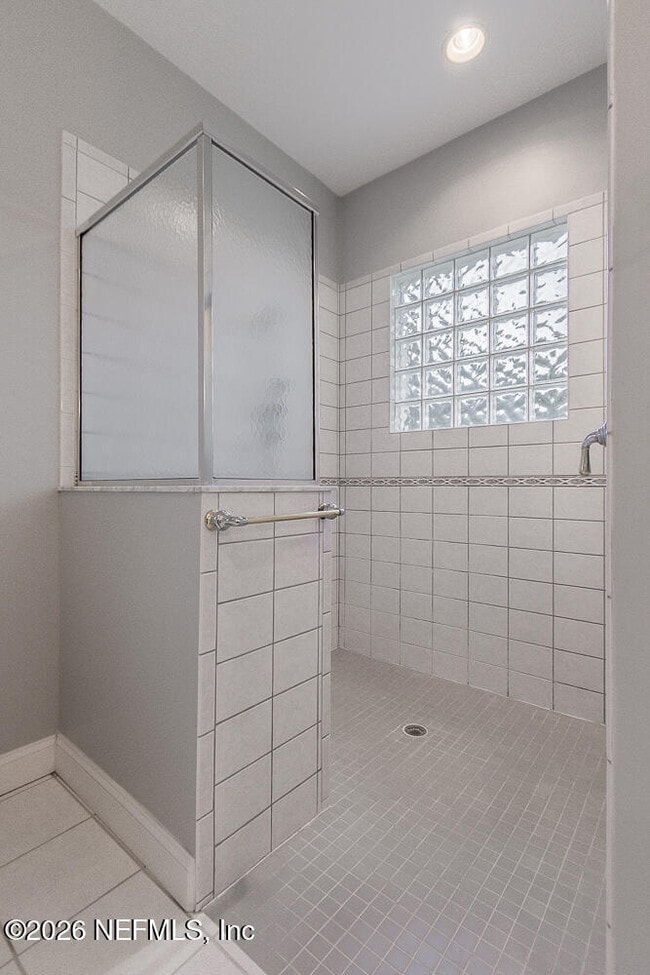 Building Photo - 5466 River Trail Rd N