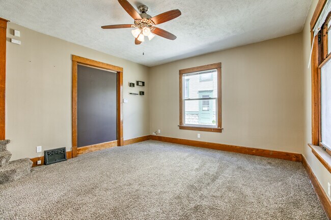 Building Photo - 4156 Cuming St