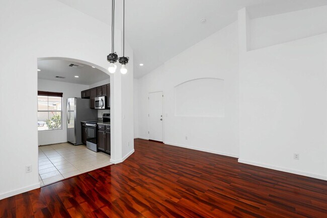 Building Photo - Well maintained 3 bedroom home in Cave Creek AZ - Available Today!
