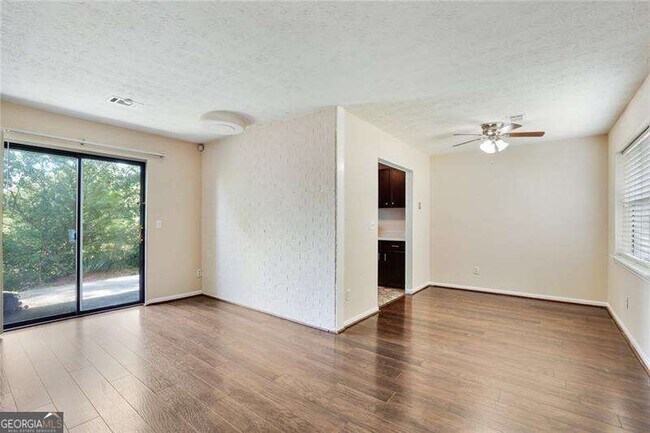 Building Photo - 76 Sandalwood Cir