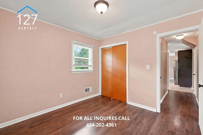 Building Photo - Spacious 4-Bedroom Single Family home with Large Backyard & Ample Storage