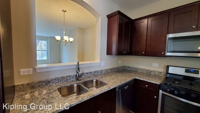 Building Photo - 3 br, 2.5 bath House - 364 Tall Tree lane