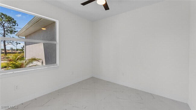 Building Photo - 3225 NW 21st Terrace