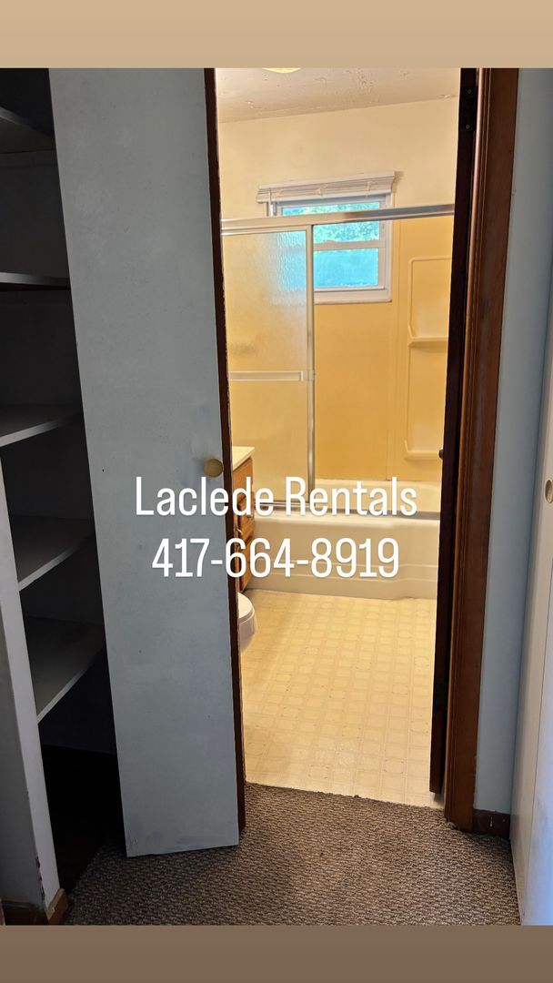 Building Photo - 2 Bed / 1 Bath home for rent