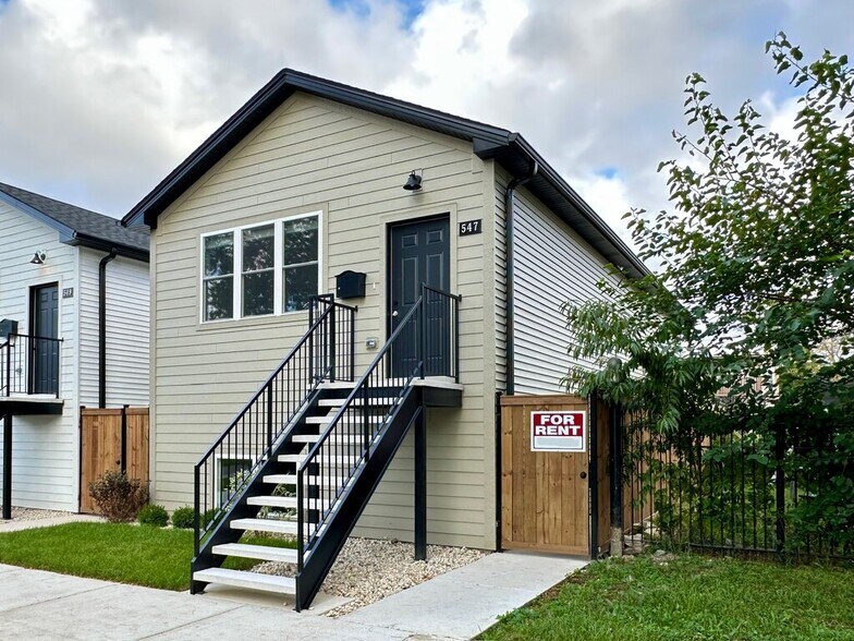 Primary Photo - 547 N Springfield Ave
