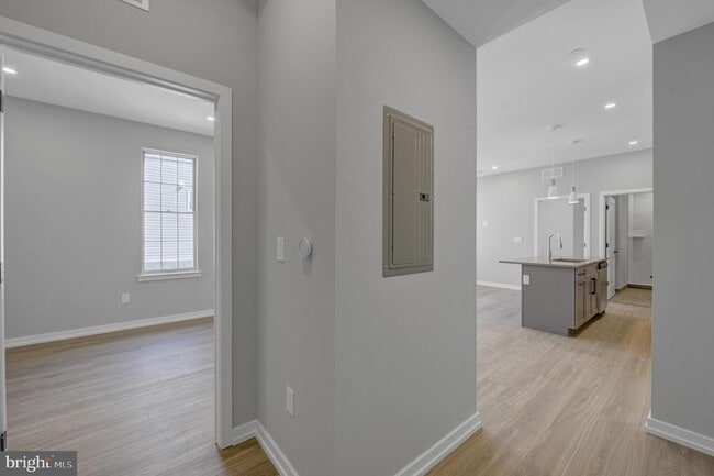 Building Photo - 2445 Innovator Wy