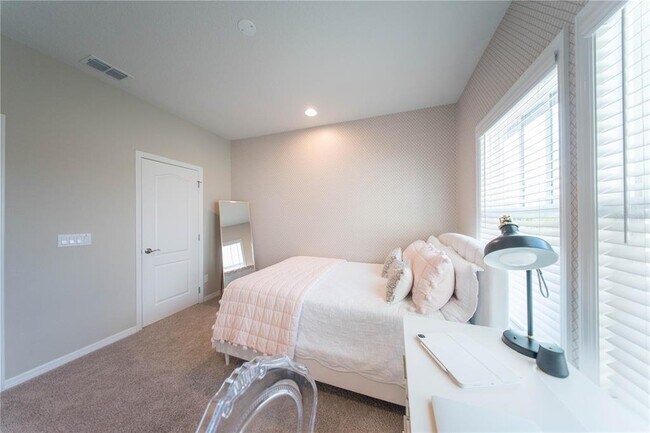 Building Photo - 12601 Bovet Ave