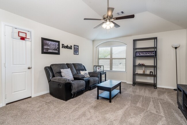 Building Photo - 17823 Dappled Walk Way