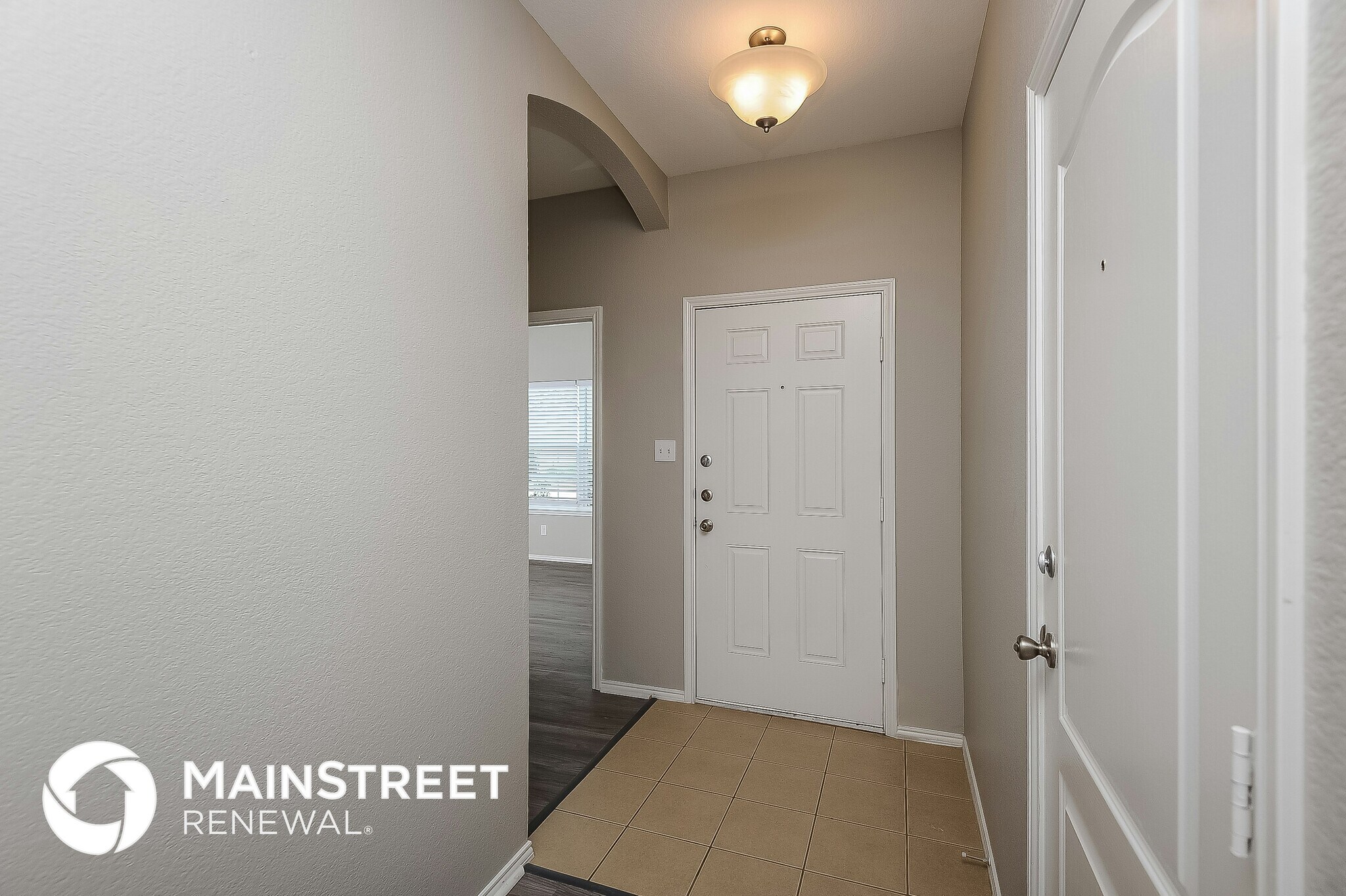 Building Photo - 421 Crescent Creek Ln