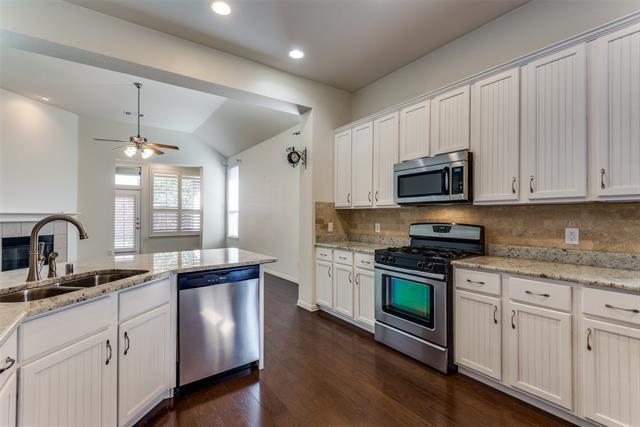 Building Photo - 3309 Edgewater Dr