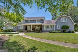 Building Photo - 3442 Skyland Dr