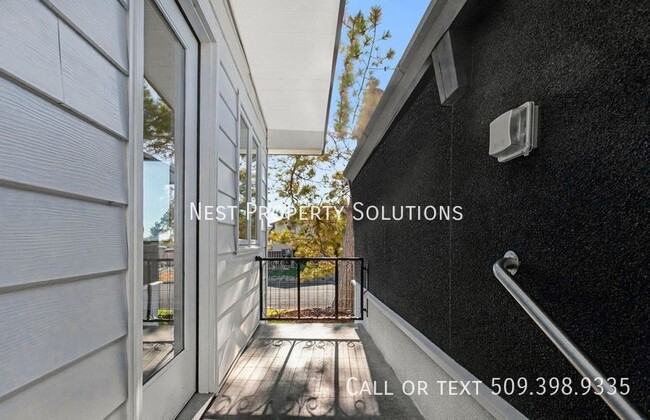 Building Photo - Remodeled 4 Bed, 3 Bath Home for Rent!