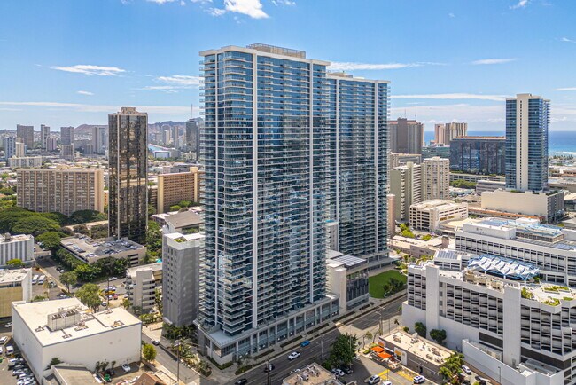 Building Photo - 1500 Rycroft St