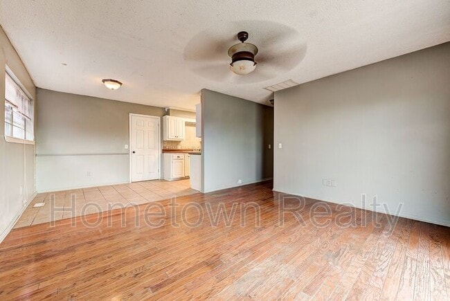 Building Photo - 320 Cedar Crest Dr