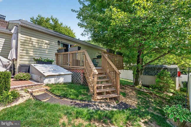 Building Photo - 8805 Rosanne Ct