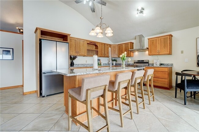 Building Photo - 2654 Whalen Rd