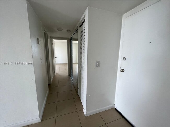 Building Photo - 13499 Biscayne Blvd