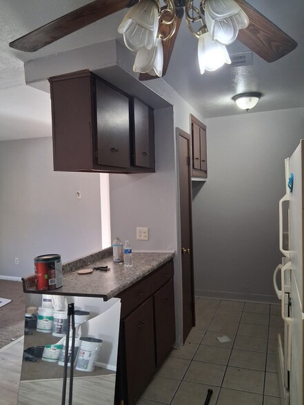 Building Photo - 1885 Taylor Rd